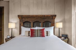 Hotel Drover, Autograph Collection