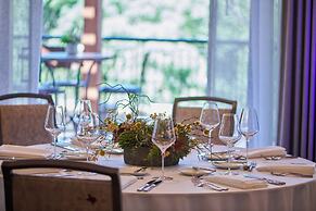 Hotel Drover, Autograph Collection