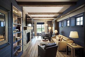 Hotel Drover, Autograph Collection