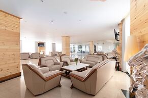 Araliya Red - Budget friendly Hotel- Where you find stunning 360 panor