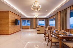 Araliya Red - Budget friendly Hotel- Where you find stunning 360 panor