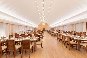 Araliya Red - Budget friendly Hotel- Where you find stunning 360 panor