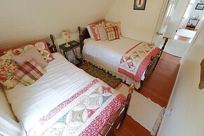 3723 Pleasant Ave. 3 Bedroom Home by RedAwning