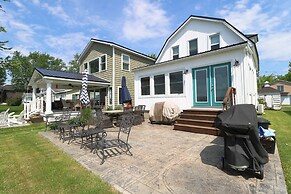 3723 Pleasant Ave. 3 Bedroom Home by RedAwning