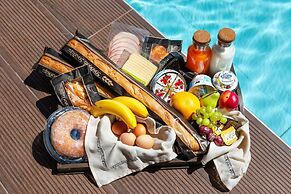 Sunny Villas Resort & Spa