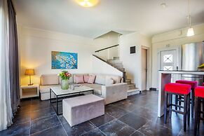 Sunny Villas Resort & Spa