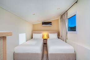 Sunny Villas Resort & Spa