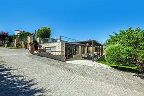 Sunny Villas Resort & Spa