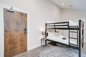 Jurny - Vanderbilt West End Luxury Flats