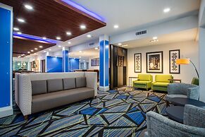 Holiday Inn Express And Suites Deland South by IHG