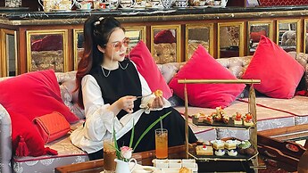 Silk Path Grand Hue Hotel