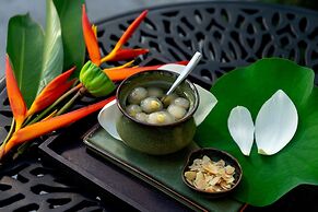 Silk Path Grand Hue Hotel