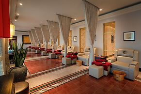 Silk Path Grand Hue Hotel