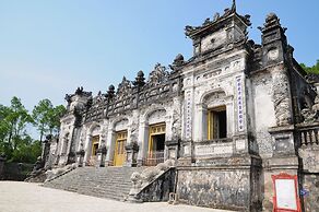 Silk Path Grand Hue Hotel