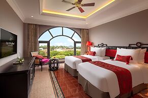 Silk Path Grand Hue Hotel