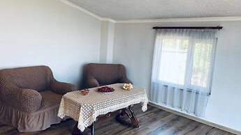 Byurakan Guest House