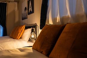 Bird Land in Shinsaibashi east