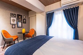 Bird Land in Shinsaibashi east