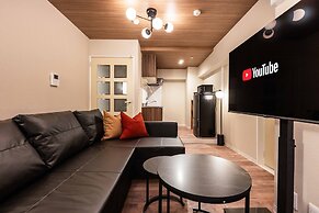 Bird Land in Shinsaibashi east