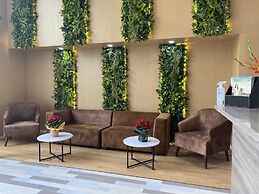 Melina Turtle Lake Saigon Center