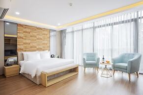 Melina Turtle Lake Saigon Center