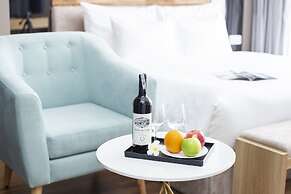 Melina Turtle Lake Saigon Center