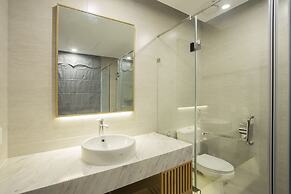 Melina Turtle Lake Saigon Center