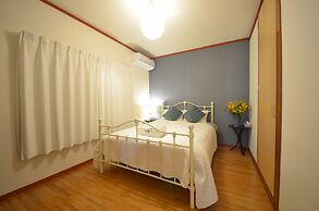 Sobe House in Yomitanson