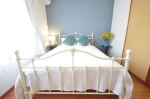 Sobe House in Yomitanson