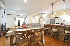 Sobe House in Yomitanson