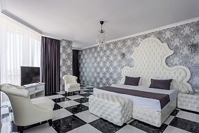 Marton Palace