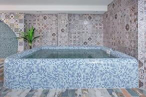 Marton Palace