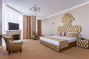Marton Palace