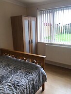 Bungalow 2 min Walk to Beach and sea Sleeps 6