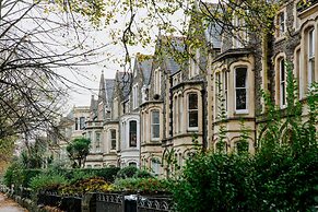 The Suite, 82 Cathedral, Private Parking