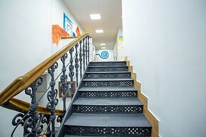 P2B hostel & bar