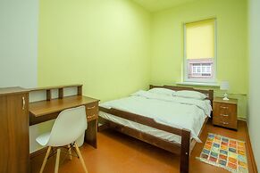 P2B hostel & bar