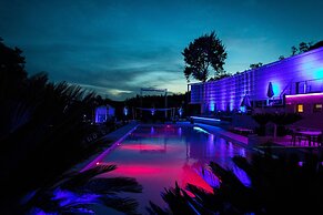 La Villa Resort
