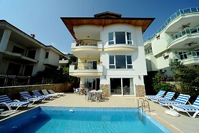 Luxury 4 Bedroom Villa With Private Pool, Alanya Villa 1031