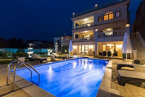 Imagine Renting Your Own 5 Star Private Cyprus Villa on the Beach, Pap