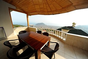 Villa with Majestic Views 1036
