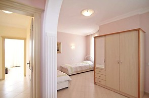 Villa with Majestic Views 1028