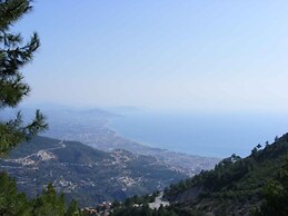 Villa in Alanya With Breathtaking Views 1022