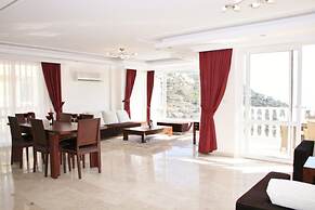 Villa in Alanya With Breathtaking Views 1022
