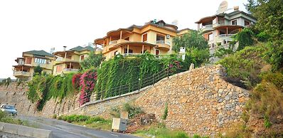 Villa in Alanya With Breathtaking Views 1037