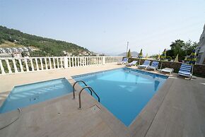 Villa in Alanya With Breathtaking Views 1035