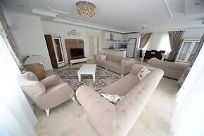 Villa in Alanya With Breathtaking Views 1034