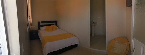 Tababela Airport B&B