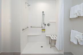 Holiday Inn Express & Suites Valencia - Santa Clarita by IHG