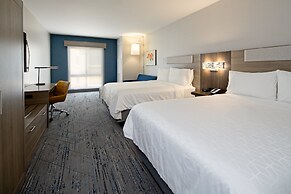 Holiday Inn Express & Suites Valencia - Santa Clarita by IHG